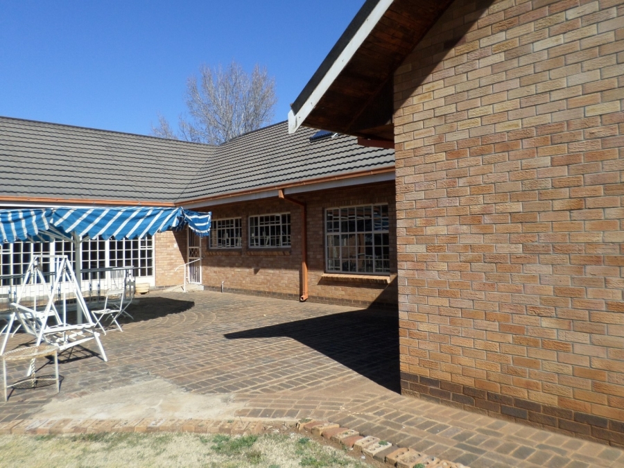 5 Bedroom Property for Sale in Ventersdorp North West